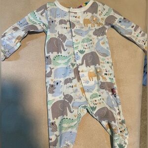 Preemie Magnetic Me Sleeper